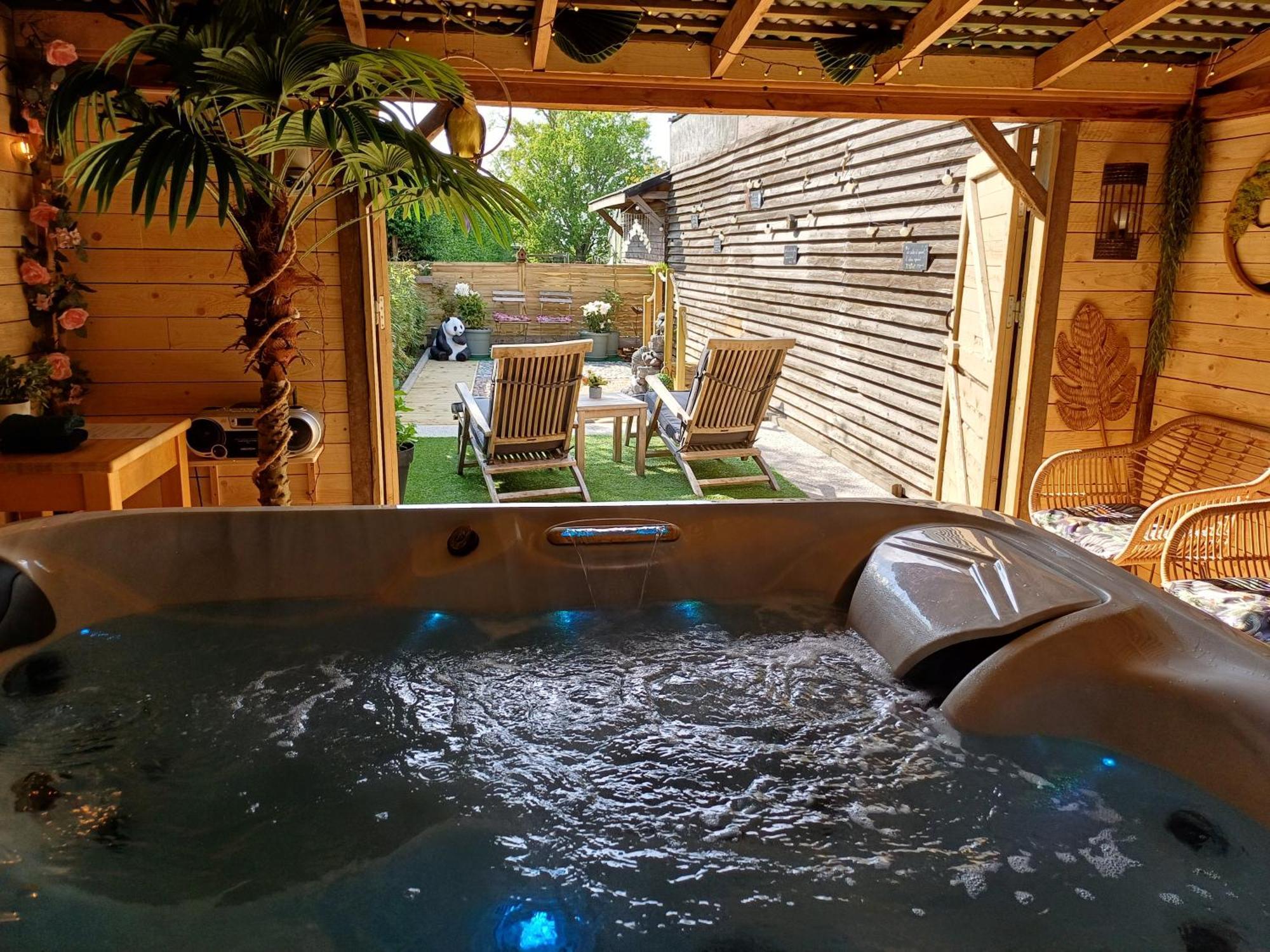 Entre Monts Et Collines B&B Et Spa En Option Ngoại thất bức ảnh